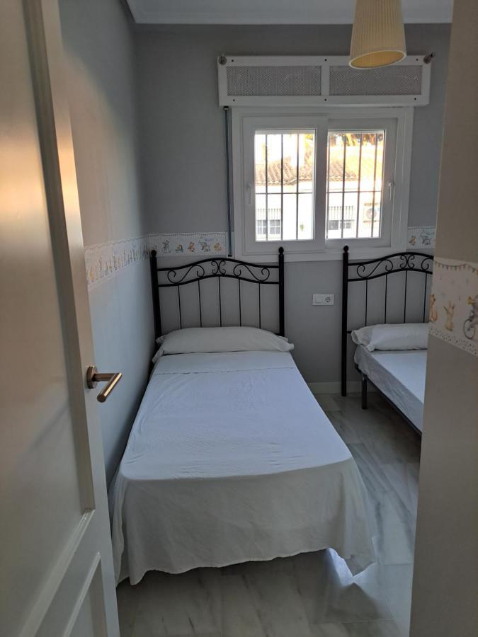 Apartamento Pinares Del Atlantico Chiclana de la Frontera Buitenkant foto