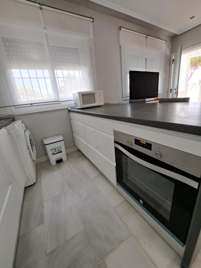Apartamento Pinares Del Atlantico Chiclana de la Frontera Buitenkant foto